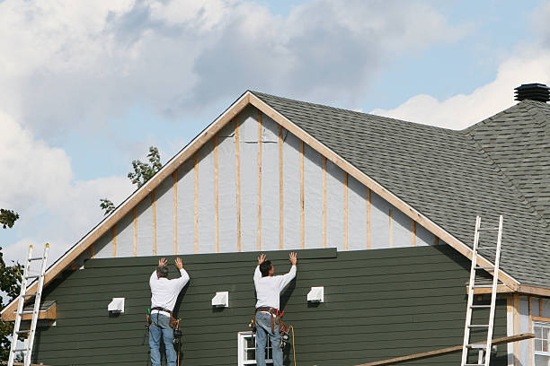 Professional Emergency Siding Repair technician working in Linden, VA